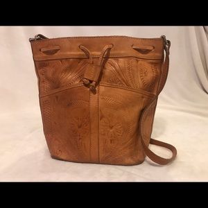 Women’s Leather tote/bucket Bag hand-tooled